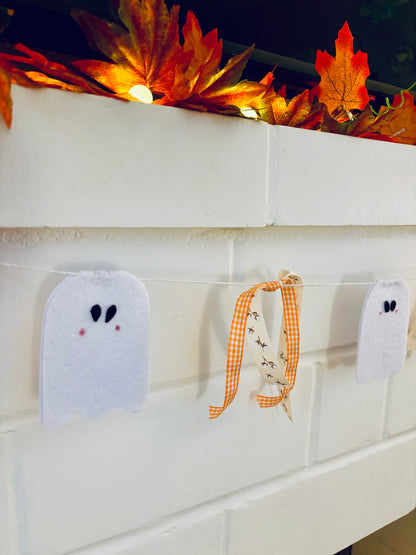 Hey There, Boo! Garland