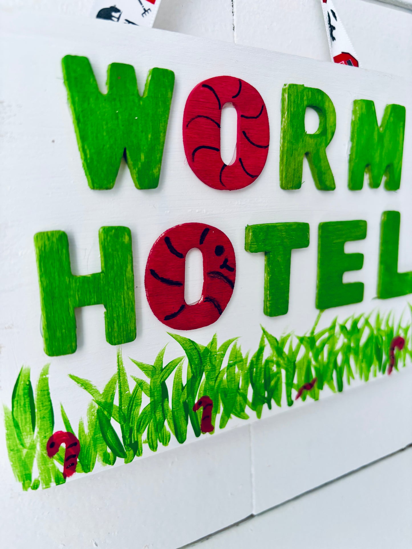 Wormy Welcome